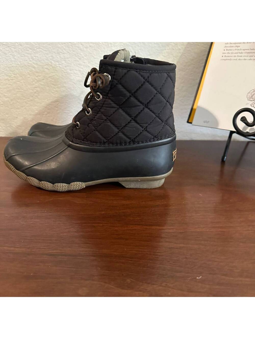 Sperry Saltwater Core Women’s 6.5 Black Quilted Waterproof Duck Boots